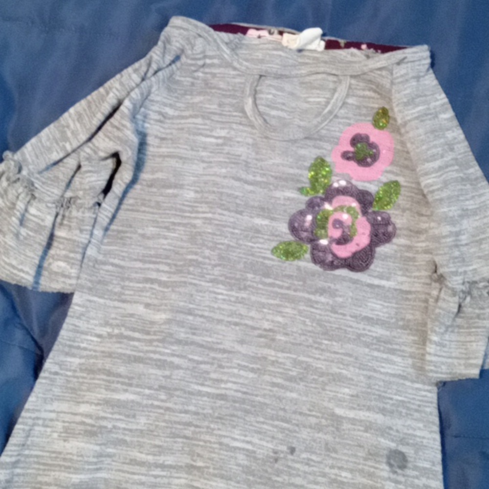Gray shirt